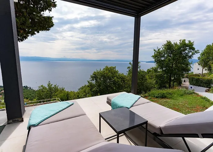 Dream 1-bedroom With Heated Indoor Pool, Jacuzzi & Sauna And Bbq *