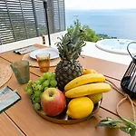 빌라 Dream 1-bedroom With Heated Indoor Pool, Jacuzzi & Sauna And Bbq 메드베야