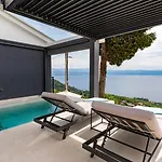 Dream 1-bedroom With Heated Indoor Pool, Jacuzzi & Sauna And Bbq 빌라 메드베야