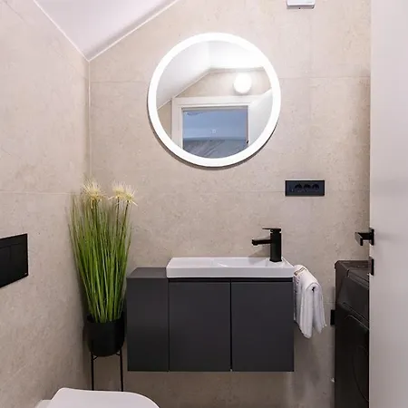Vila Dream 1-bedroom With Heated Indoor Pool, Jacuzzi & Sauna And Bbq Medveja