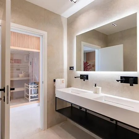 Dream 1-bedroom With Heated Indoor Pool, Jacuzzi & Sauna And Bbq Vila *