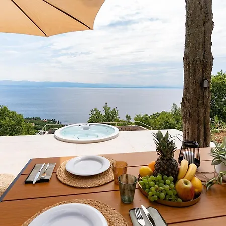 Dream 1-bedroom With Heated Indoor Pool, Jacuzzi & Sauna And Bbq Villa Medveja