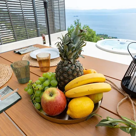 Vila Dream 1-bedroom With Heated Indoor Pool, Jacuzzi & Sauna And Bbq Medveja